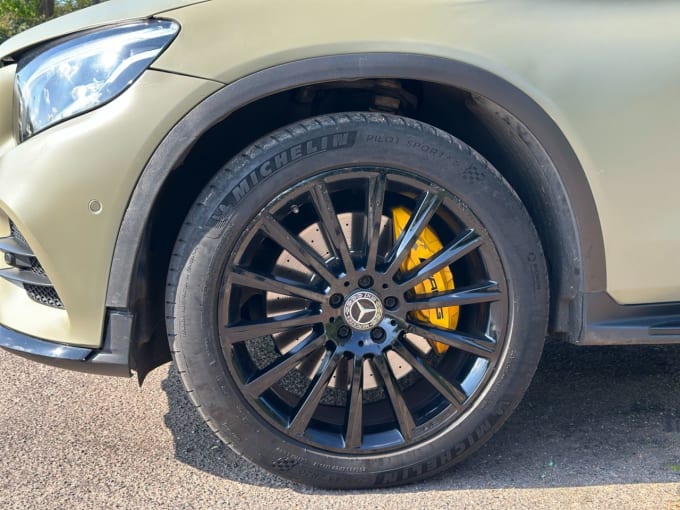 2025 Mercedes-benz Glc