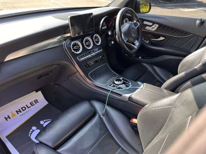 2025 Mercedes-benz Glc