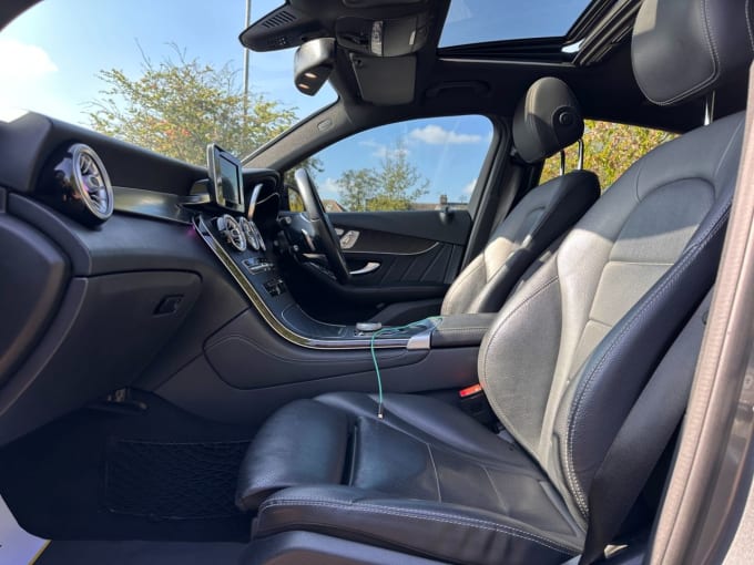 2025 Mercedes-benz Glc