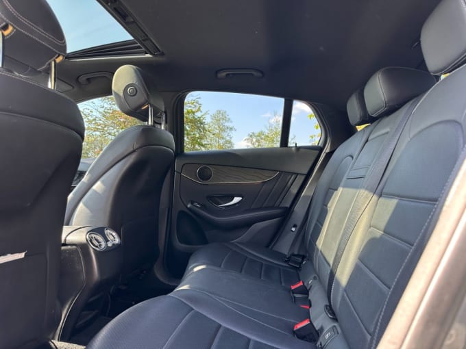2025 Mercedes-benz Glc