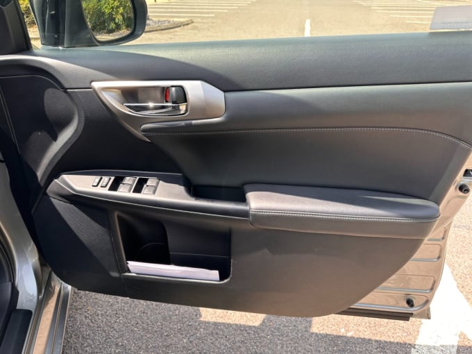 2025 Lexus Ct