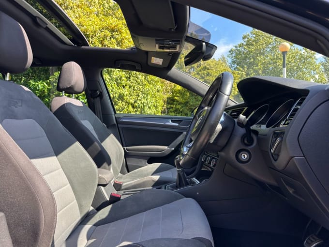 2025 Volkswagen Golf