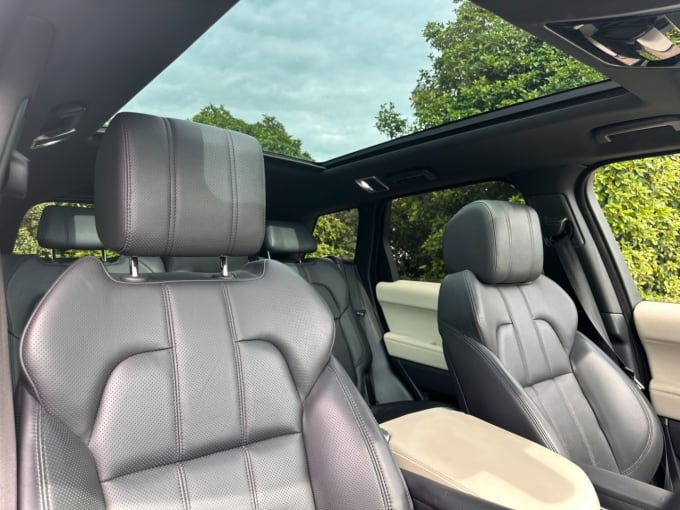 2025 Land Rover Range Rover Sport