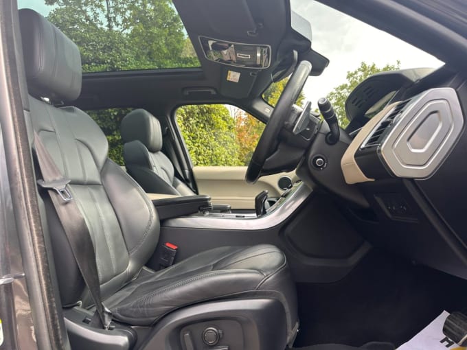 2025 Land Rover Range Rover Sport
