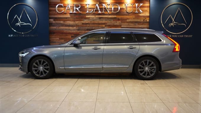 2024 Volvo V90