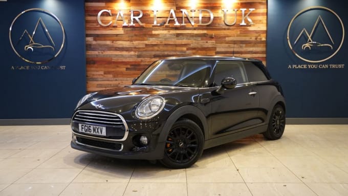 2025 Mini Hatch