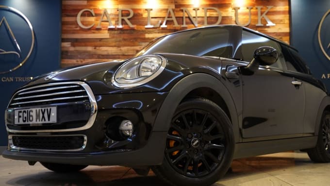 2025 Mini Hatch