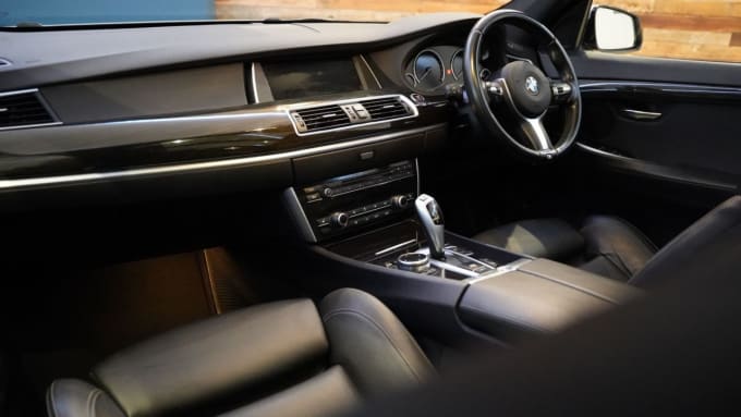 2025 BMW 5 Series Gran Turismo