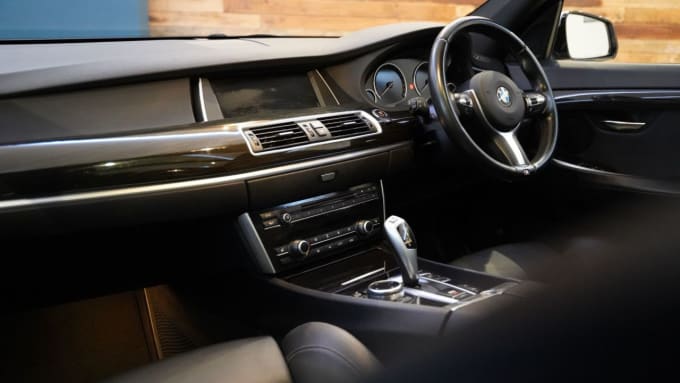 2025 BMW 5 Series Gran Turismo