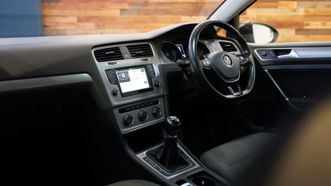 2016 Volkswagen Golf