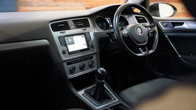 2016 Volkswagen Golf