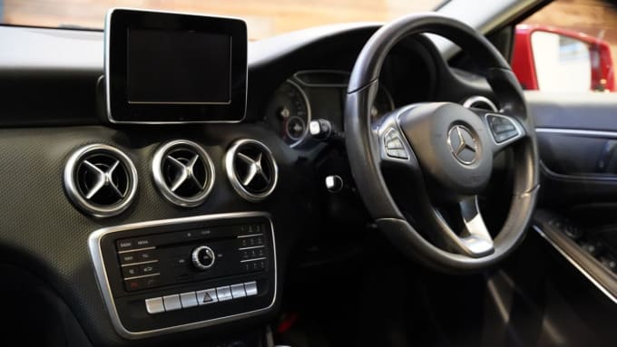 2025 Mercedes-benz A-class