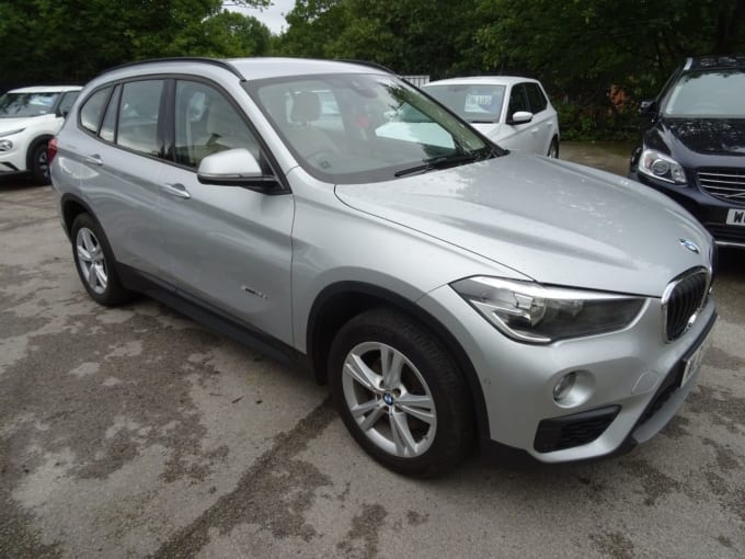 2025 BMW X1