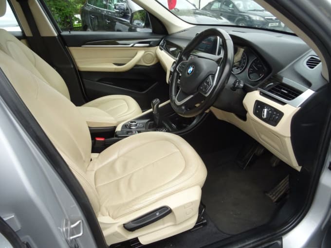 2025 BMW X1