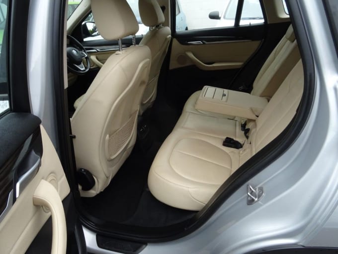 2025 BMW X1