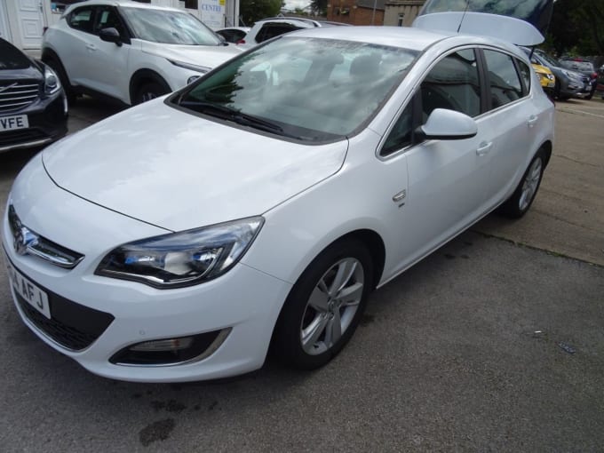 2025 Vauxhall Astra