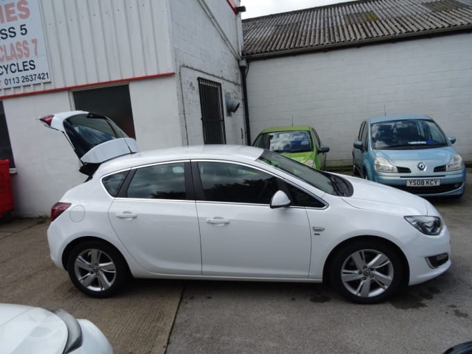 2025 Vauxhall Astra