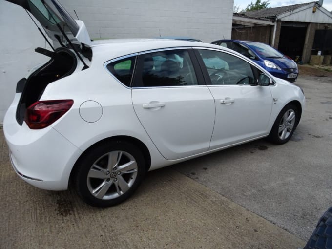2025 Vauxhall Astra