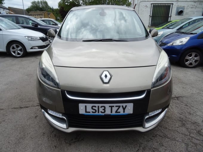 2025 Renault Scenic