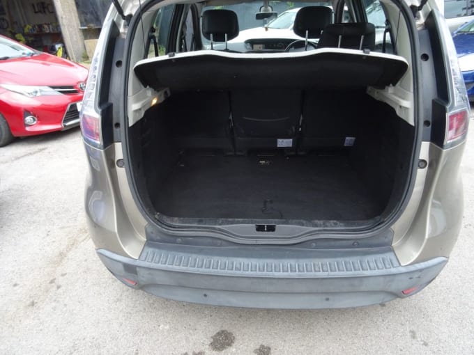 2025 Renault Scenic
