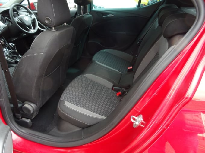 2025 Vauxhall Astra