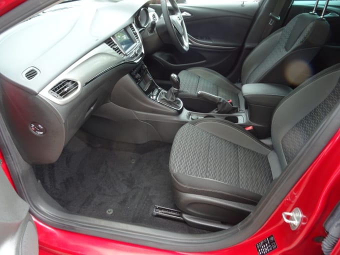 2025 Vauxhall Astra