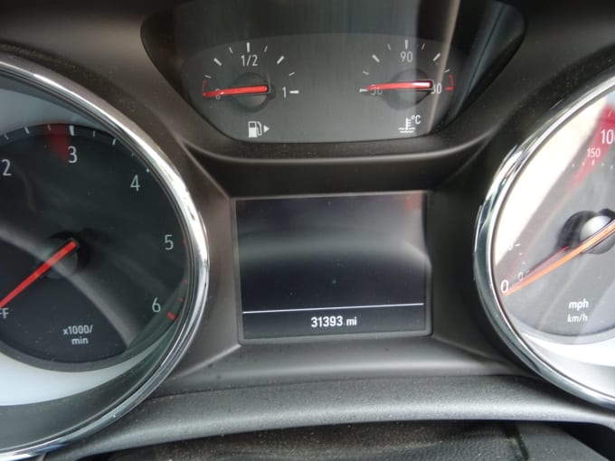 2025 Vauxhall Astra