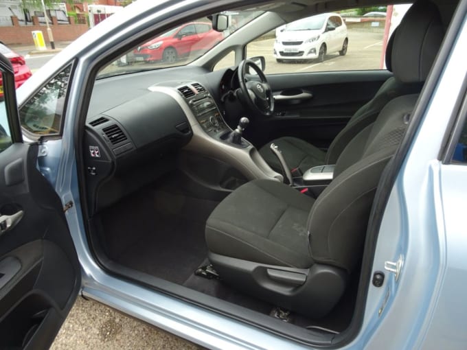 2008 Toyota Auris