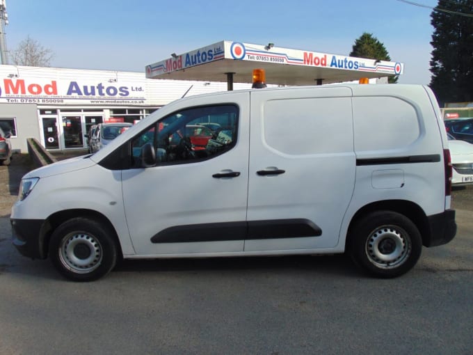 2025 Vauxhall Combo