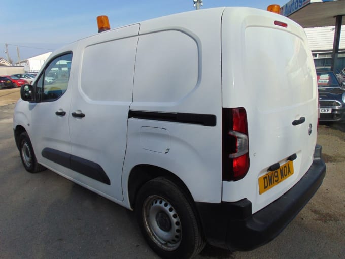 2025 Vauxhall Combo