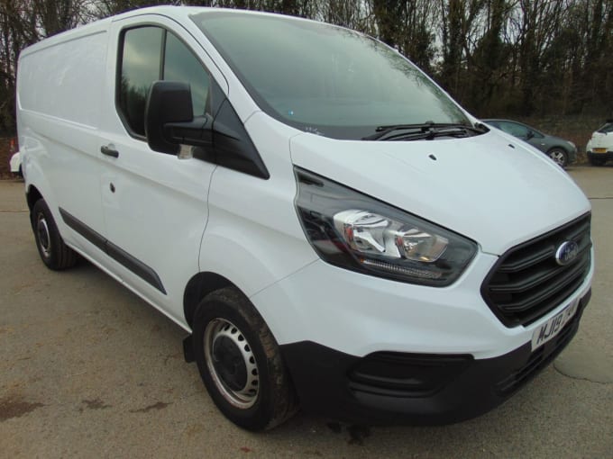 2025 Ford Transit Custom