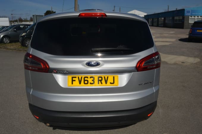 2025 Ford S-max