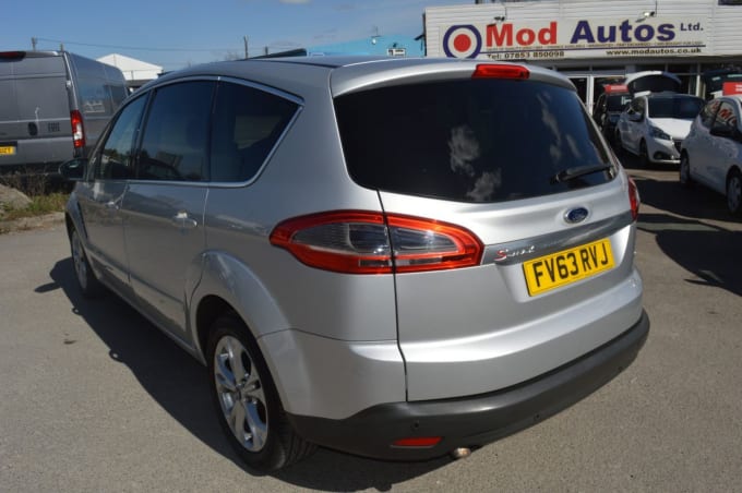 2025 Ford S-max