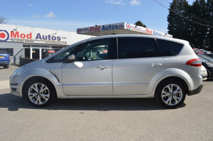 2025 Ford S-max
