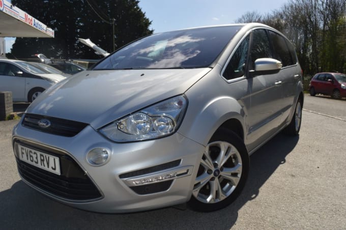 2025 Ford S-max