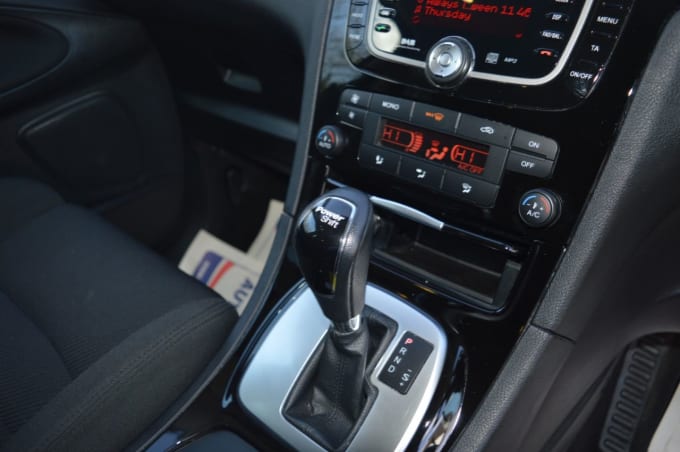 2025 Ford S-max