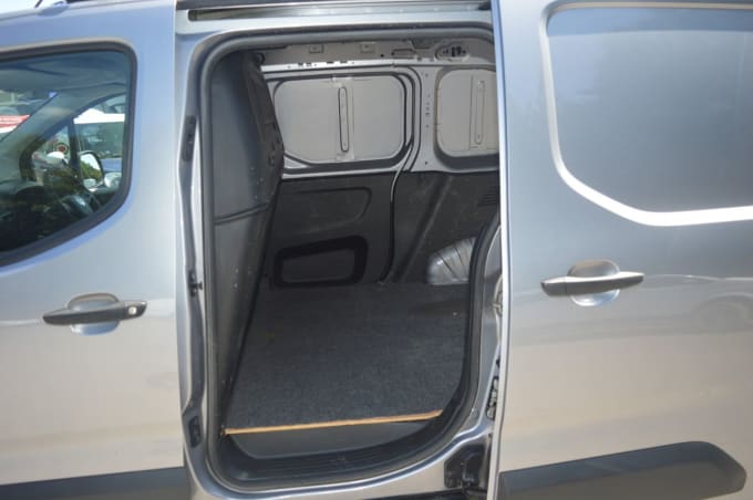 2025 Vauxhall Combo