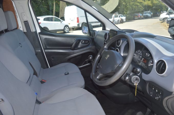 2016 Peugeot Partner