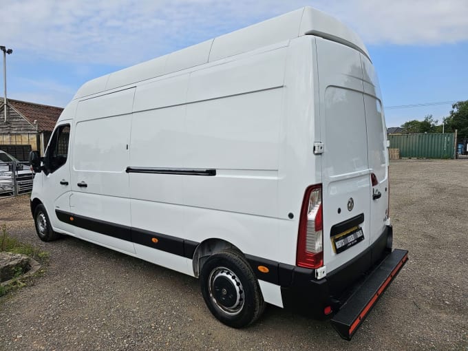 2024 Vauxhall Movano