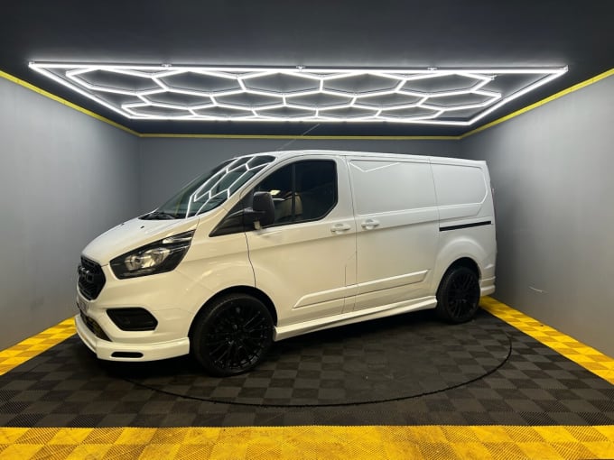 2024 Ford Transit Custom