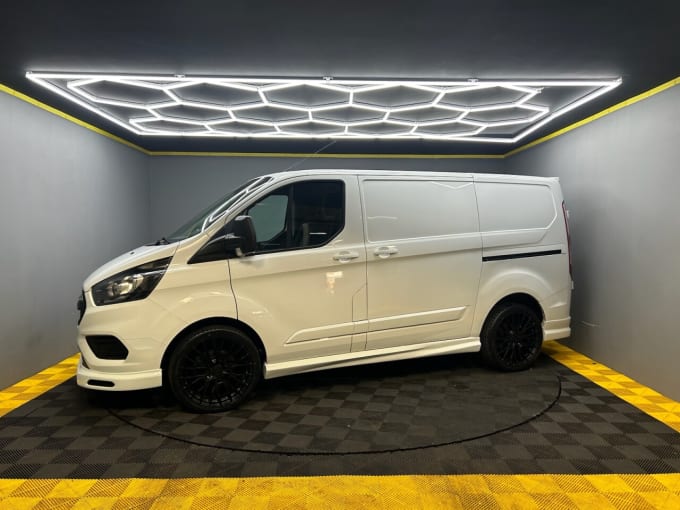 2024 Ford Transit Custom