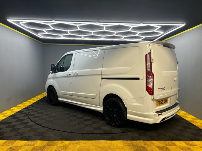 2024 Ford Transit Custom