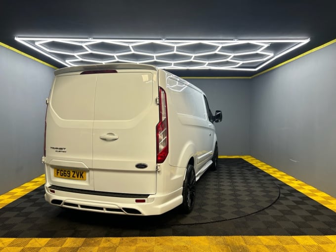 2024 Ford Transit Custom