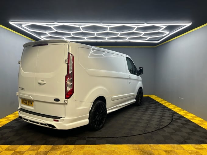 2024 Ford Transit Custom