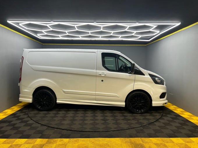 2024 Ford Transit Custom