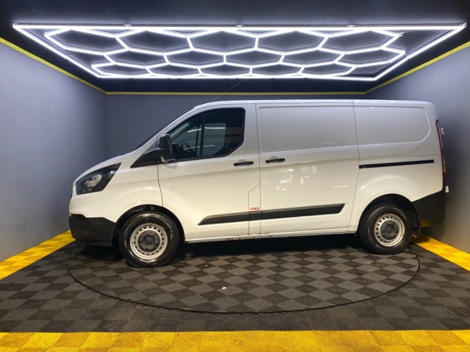 2024 Ford Transit Custom