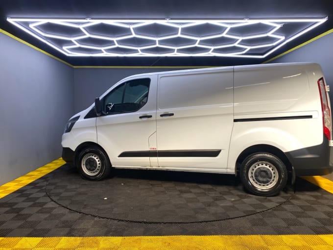 2024 Ford Transit Custom