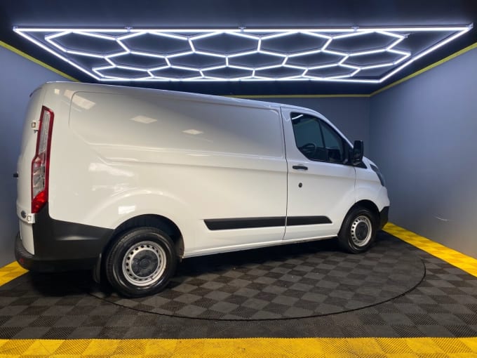 2024 Ford Transit Custom