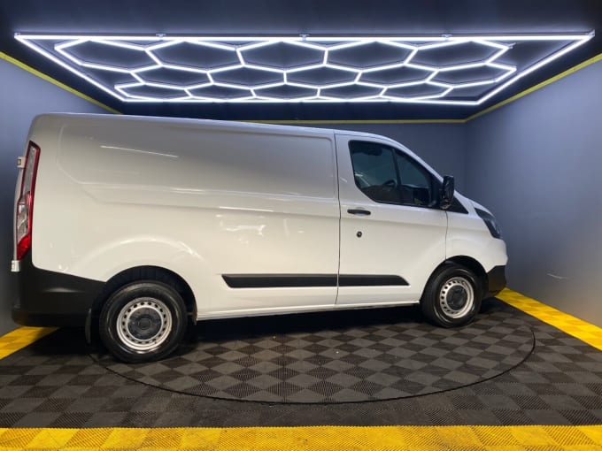 2024 Ford Transit Custom