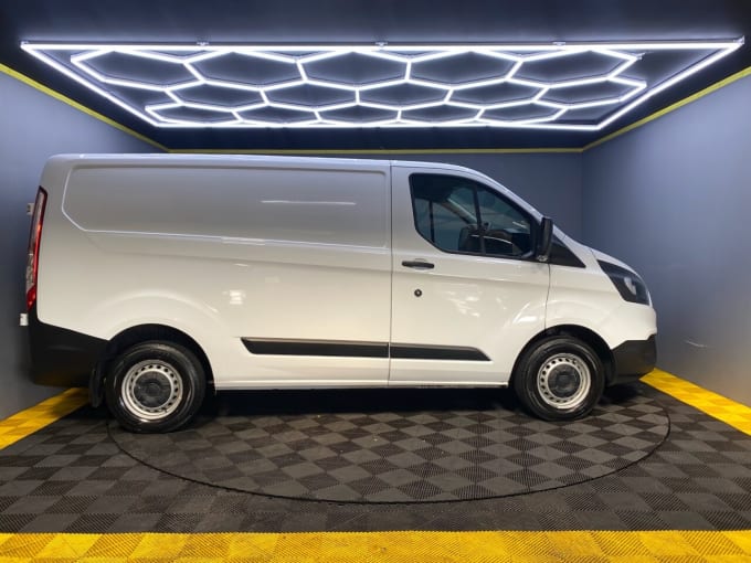 2024 Ford Transit Custom